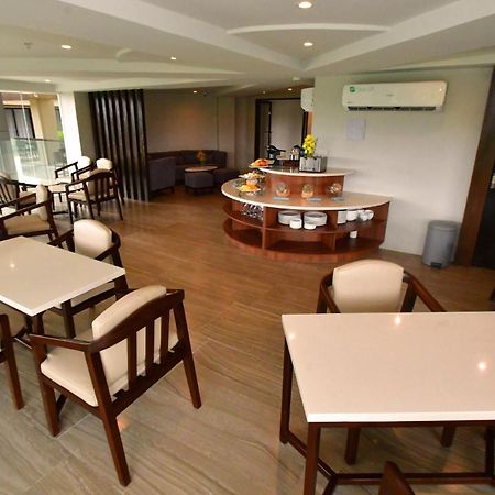 Canyon Hotels & Resorts Boracay Balabag  Exterior foto